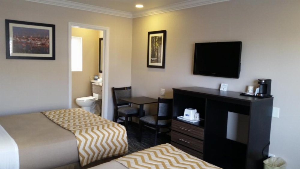 Room image 5