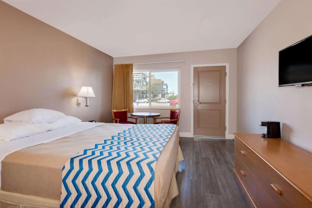 Travelodge by Wyndham Eureka Image 6